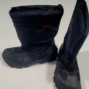 Ecco Kids Black and Red Winter Boots